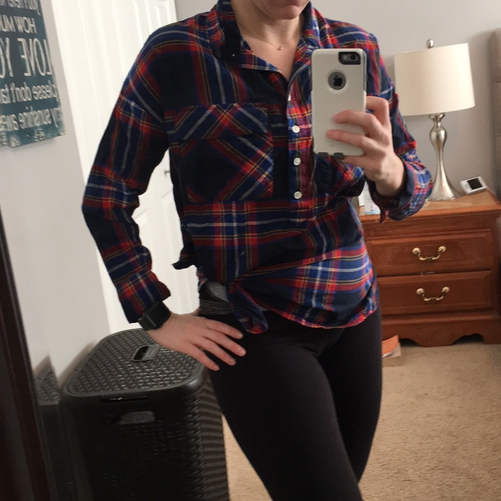 Plaid Top 💙💛❤️